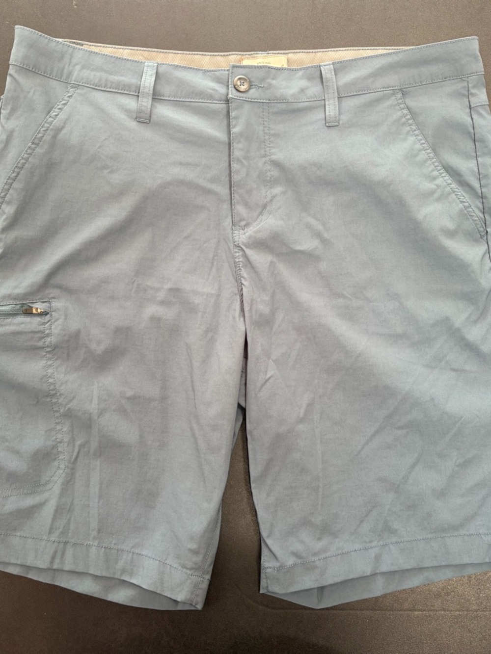Men's Light Gray Flat-Front Shorts